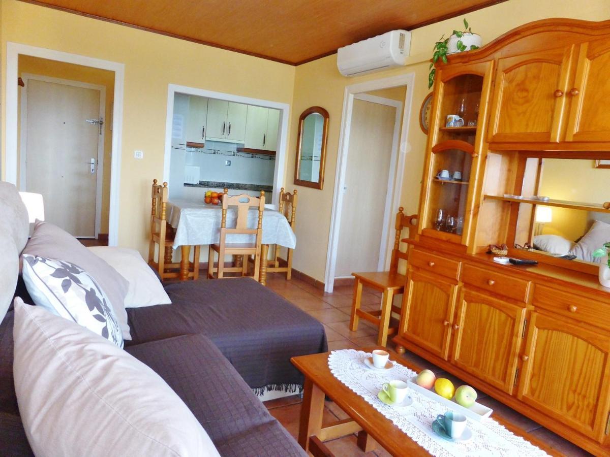 סאלו Apartamentos Cye 009 Punta Del Cavall מראה חיצוני תמונה